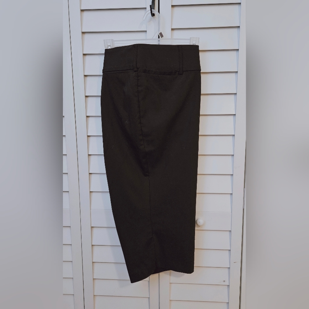 Lane Bryant 26P Petite Black 4-Season Slim Signature Crop Pant